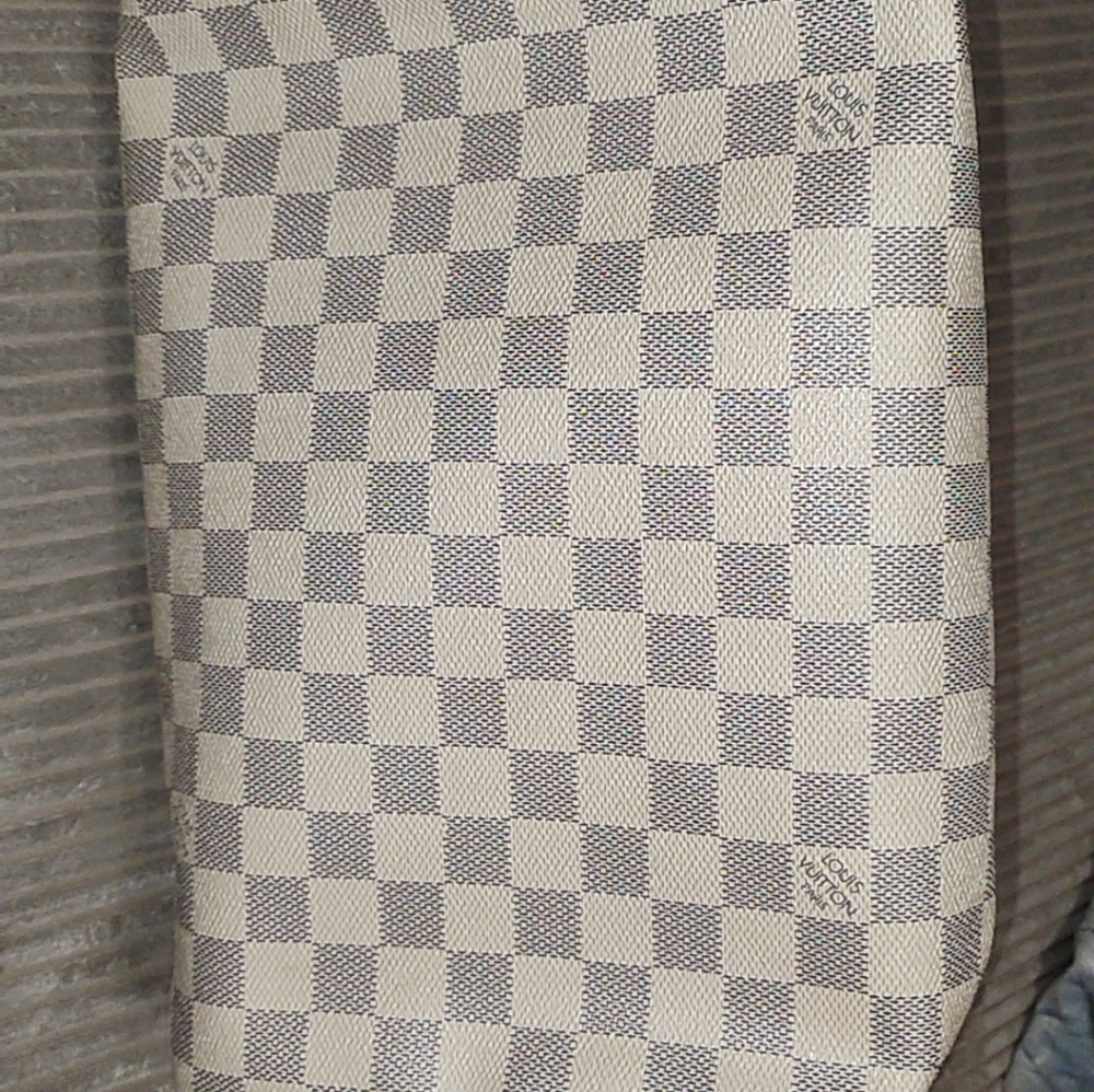 Louis Vuitton Speedy Bag 30 - Picture 4 of 10